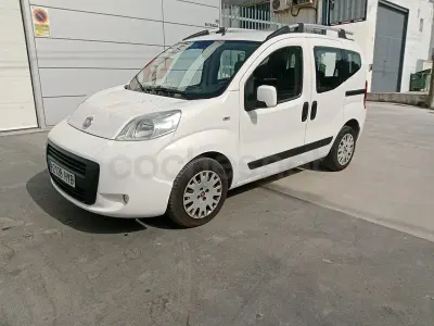 Usado Fiat Qubo Dynamic 75 CV (55 kW) 2014 Blanco Monovolumen