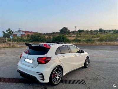 Mercedes A45 AMG