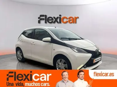 Używany Toyota Aygo X-cite 72 KM (52 kW) 2018 Biały Hatchback