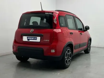 Usado Fiat Panda City Life 71 CV (52 kW) 2022 Rojo Utilitario
