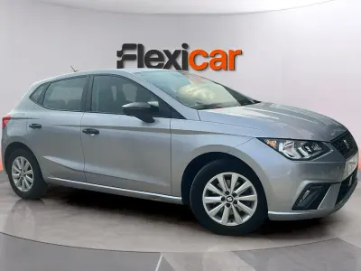 Usado Seat Ibiza Style 95 CV (69 kW) 2018 Gris Utilitario