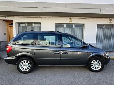 Usado Chrysler Voyager 140 CV (102 kW) 2003 Negro Monovolumen