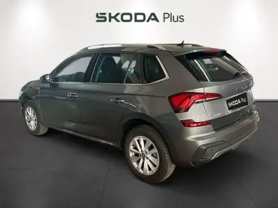 Usado Skoda Kamiq Selection 115 CV (84 kW) 2025 Gris SUV