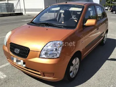 Usado Kia Picanto LX 61 CV (44 kW) 2005 Naranja Utilitario