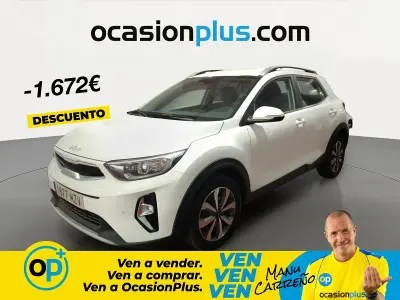 Usado Kia Stonic 100 CV (73 kW) 2025 Blanco SUV