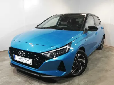 Usado Hyundai i20 100 CV (73 kW) 2021 Azul Utilitario