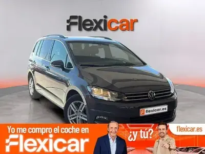 Usado VW Touran Advance 150 CV (110 kW) 2020 Gris Monovolumen