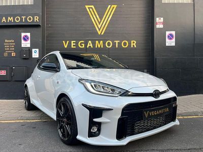 Usado Toyota Yaris 261 CV (191 kW) 2024 Blanco Berlina