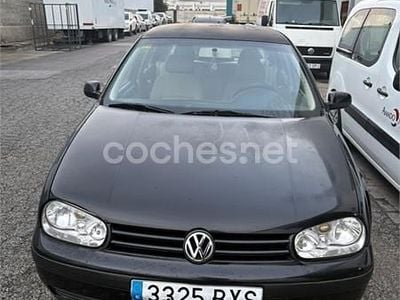 Usado VW Golf IV Highline 105 CV (77 kW) 2002 Negro Familiar