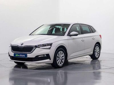 Usado Skoda Scala Selection 116 CV (85 kW) 2023 Blanco Utilitario