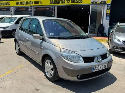 Usado Renault Scénic Dynamique 115 CV (84 kW) 2005 Gris / plata Monovolumen