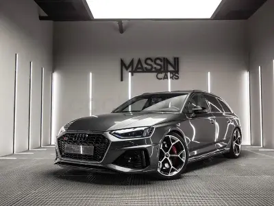 Usado Audi RS4 Competition 450 CV (330 kW) 2024 Gris / plata Familiar