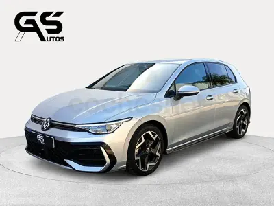 Usado VW Golf VIII R-line 150 CV (110 kW) 2025 Gris Utilitario