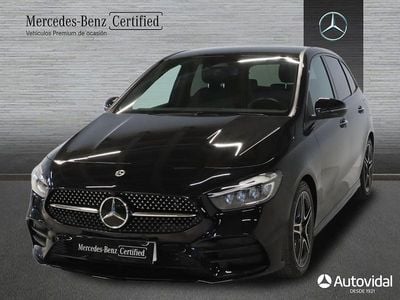 Negro cosmos Usado 2023 Mercedes B200 AMG line Monovolumen | 33.900 € (Caro)