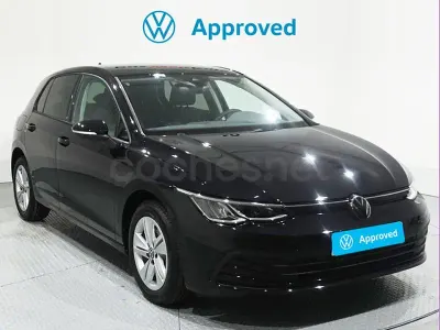 Usado VW Golf VIII Life 110 CV (80 kW) 2022 Negro Berlina