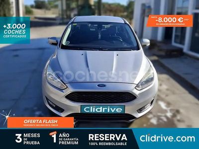 Gris / plata Usado 2015 Ford Focus Titanium Berlina | 8290 € (Precio justo)
