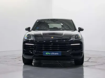 Käytetty Porsche Cayenne 462 HP (339 kW) 2021 Musta Katumaasturi