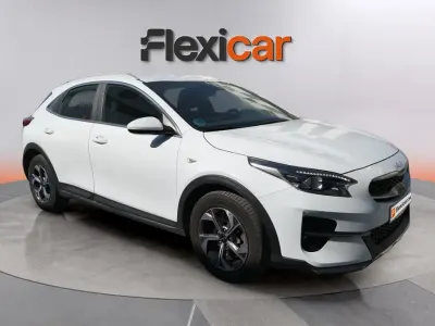 Usado Kia XCeed 120 CV (88 kW) 2022 Blanco SUV