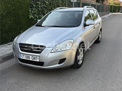Gris / plata Usado 2009 Kia Ceed Utilitario | 5800 € (Caro)