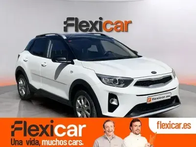 Usado Kia Stonic 100 CV (73 kW) 2018 Blanco SUV