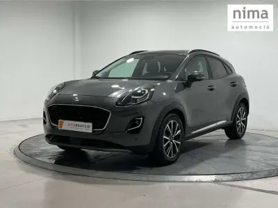 Usado Ford Puma Titanium 125 CV (91 kW) 2023 Gris SUV