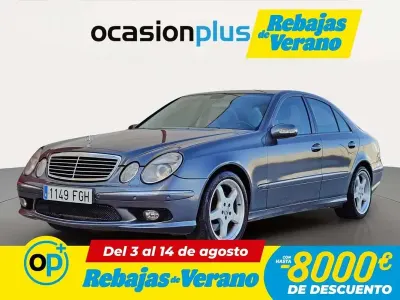 Usado Mercedes E400 Avantgarde 260 CV (191 kW) 2006 Gris Berlina