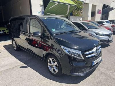 Mercedes V220