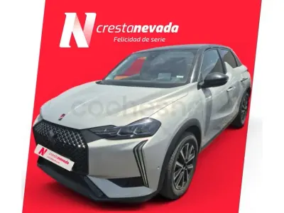 Usado DS Automobiles DS3 Crossback Performance 130 CV (95 kW) 2023 Gris / plata SUV