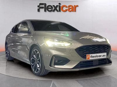 Usado Ford Focus ST-Line 125 CV (91 kW) 2018 Marrón Utilitario