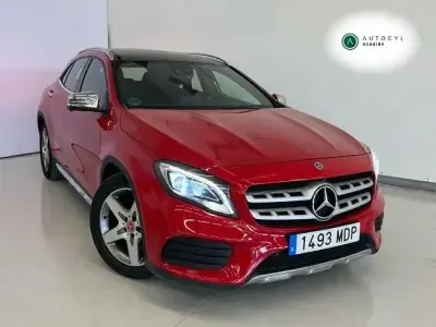 Usado Mercedes GLA250 AMG line 224 CV (164 kW) 2023 Rojo SUV