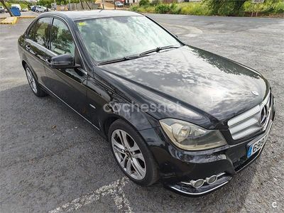 Używany Mercedes C200 136 KM (100 kW) 2011 Czarny Kombi