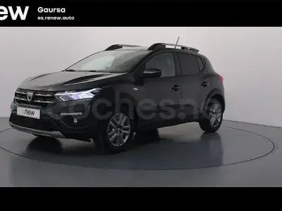 Usado Dacia Sandero Comfort 101 CV (74 kW) 2021 Gris / plata Berlina
