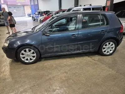 Usado VW Golf IV Conceptline 90 CV (66 kW) 2005 Azul Berlina