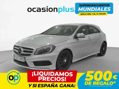 Usado Mercedes A200 AMG line 136 CV (100 kW) 2013 Gris plata Utilitario