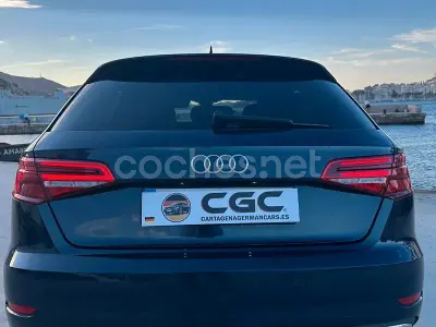 Usado Audi e-tron Sport 204 CV (150 kW) 2020 Azul SUV