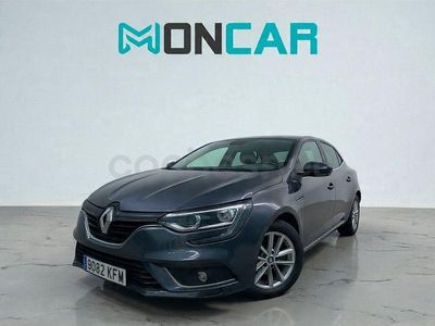 Usado Renault Mégane IV 130 CV (95 kW) 2017 Gris / plata Berlina