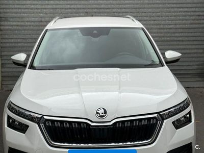 Usado Skoda Kamiq Ambition 110 CV (80 kW) 2021 Blanco SUV