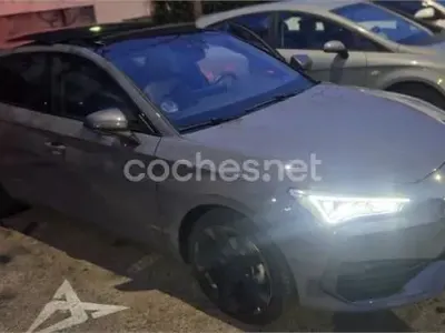 Usado Cupra Leon 150 CV (110 kW) 2023 Gris / plata Berlina