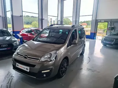 Usado Citroën Berlingo Feel 120 CV (88 kW) 2016 Monovolumen