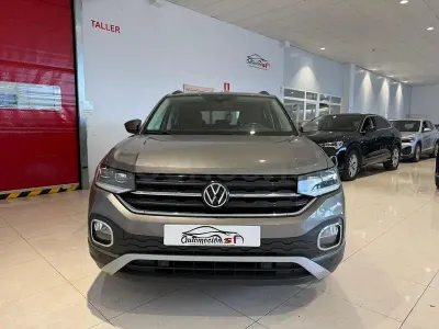 Usado VW T-Cross Sportline 115 CV (84 kW) 2020 Gris / plata SUV