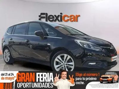 Usado Opel Zafira Innovation 136 CV (100 kW) 2019 Negro Monovolumen