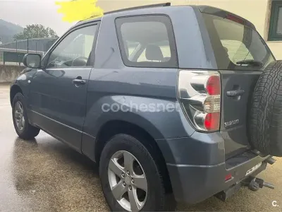 Usado Suzuki Grand Vitara 129 CV (94 kW) 2007 Gris / plata SUV