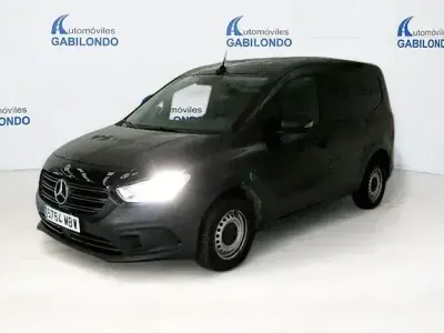 Używany Mercedes Citan 110 95 KM (69 kW) 2022 Czarny Van
