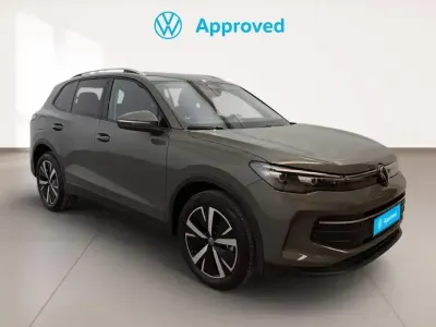 Usado VW Tiguan 204 CV (150 kW) 2025 Verde SUV