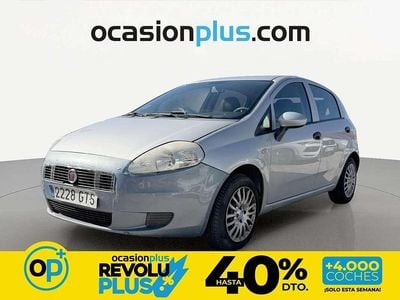 Usado Fiat Grande Punto Active 77 CV (56 kW) 2010 Gris Utilitario