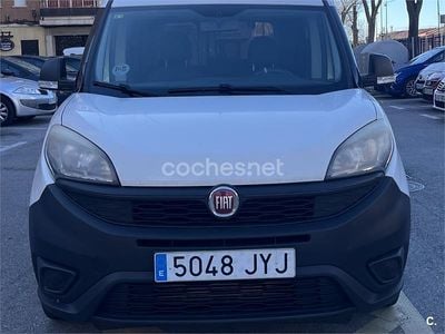 Usado Fiat Doblò Easy 90 CV (66 kW) 2016 Blanco Monovolumen