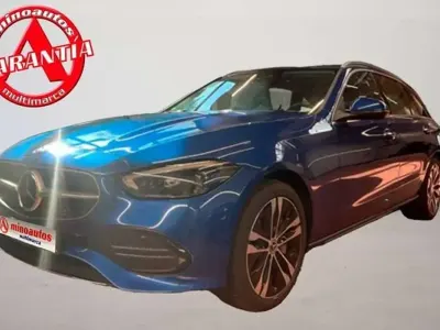 Usado Mercedes C300 313 CV (230 kW) 2023 Azul Familiar