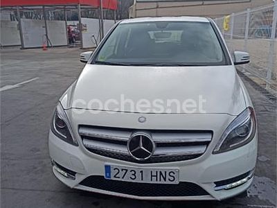 Mercedes B200