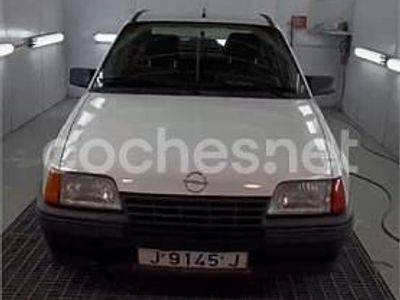 Blanco Usado 1986 Opel Kadett S Berlina | 2500 €