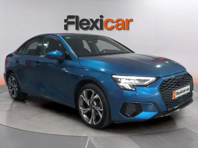 Usado Audi A3 Premium 110 CV (80 kW) 2023 Azul Berlina